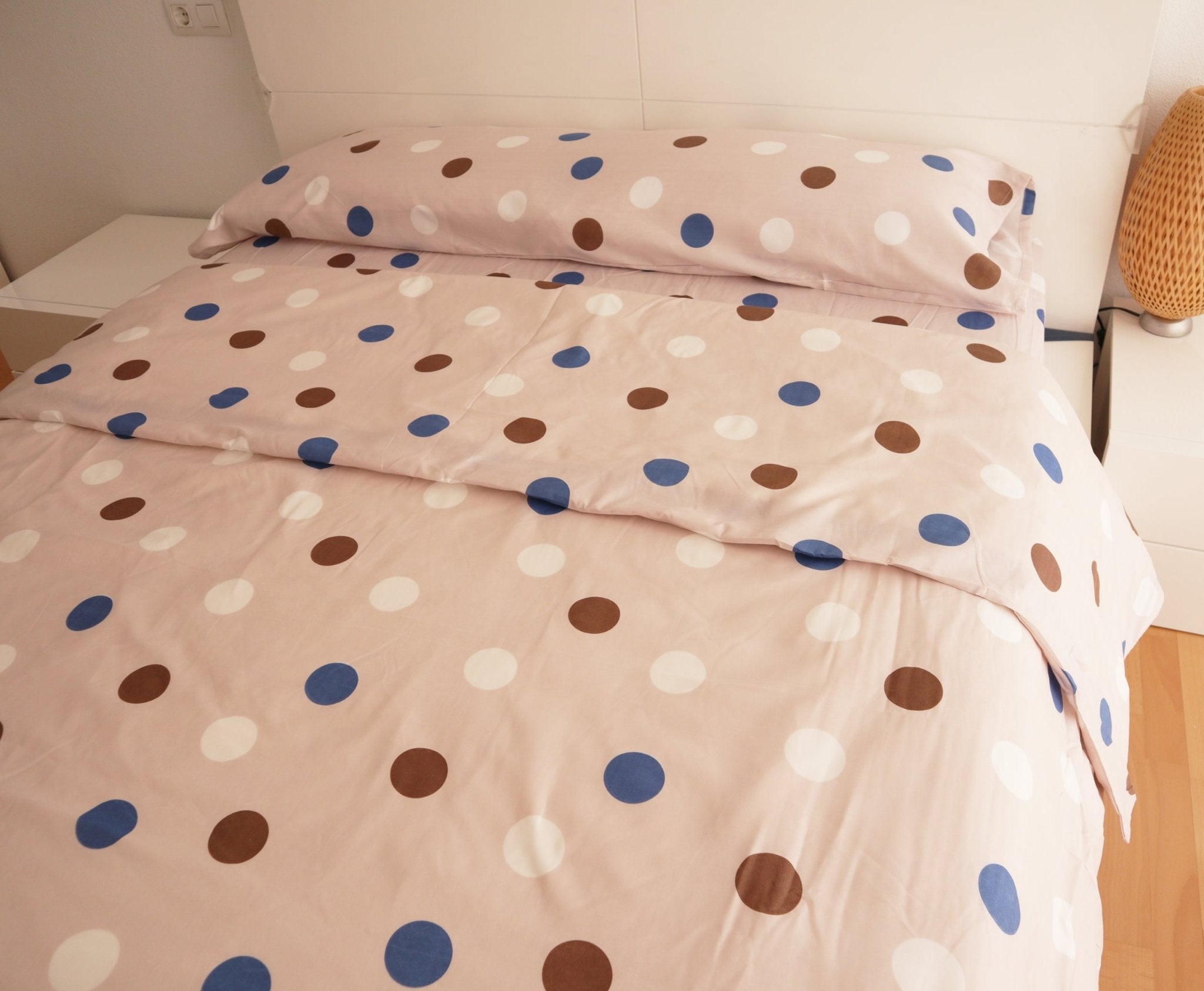 Imagen de Ropa de cama Juego de Funda Nórdica (Puntos) en color 90 de Meishida